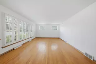 2912 Old Glenview Rd, Wilmette, IL 60091 - Photo 5