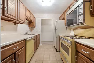 840 Wellington Ave, Elk Grove Village, IL 60007 - Photo 7