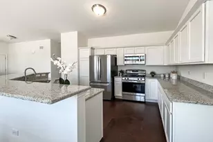 455 Building 9 Ridge Ln, Bolingbrook, IL 60440 - Photo 7