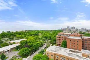4920 N Marine Dr, Chicago, IL 60640 - Photo 9