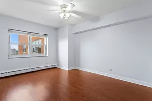 4920 N Marine Dr, Chicago, IL 60640 - Photo 11