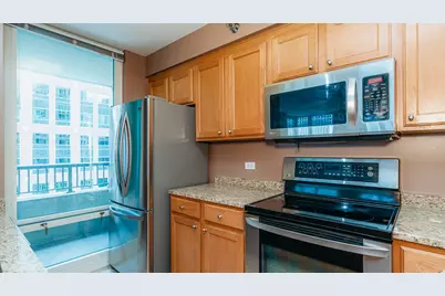 345 N La Salle Drive #908, Chicago, IL 60654 - Photo 7