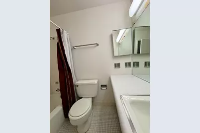6933 N Kedzie Avenue #211, Chicago, IL 60645 - Photo 7