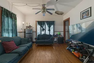 304 Harwood St, Joliet, IL 60432 - Photo 3