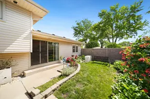 365 W Myrick Ave, Addison, IL 60101 - Photo 35