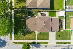 365 W Myrick Ave, Addison, IL 60101 - Photo 41