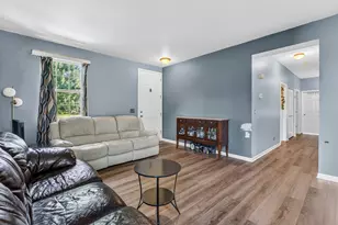 24218 Apple Creek Ln, Plainfield, IL 60586 - Photo 5