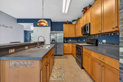 24218 Apple Creek Lane, Plainfield, IL 60586 - Photo 9