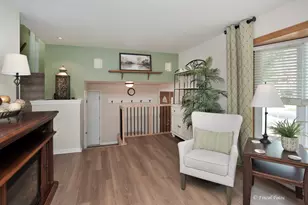 565 Concord Ave, South Elgin, IL 60177 - Photo 3