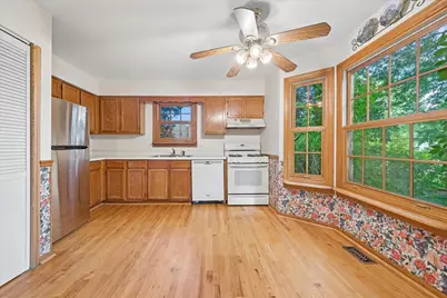 901 Portsmouth Drive, Island Lake, IL 60042 - Photo 7