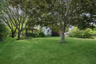 901 Portsmouth Dr, Island Lake, IL 60042 - Photo 19
