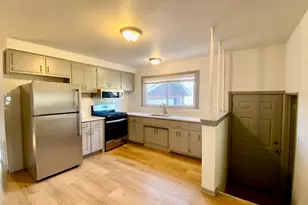 511 N Manchester Pl, Chicago Heights, IL 60411 - Photo 7