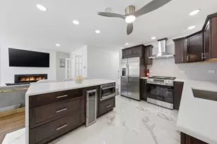 9417 S Lowe Ave, Chicago, IL 60620 - Photo 9