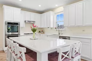 2371 Bluewater Dr, Wauconda, IL 60084 - Photo 11
