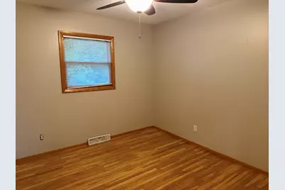 1421 25th Street, Peru, IL 61354 - Photo 7