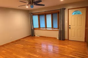 1421 25th St, Peru, IL 61354 - Photo 3
