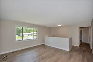 2N314 Euclid Ave, Glen Ellyn, IL 60137 - Photo 7