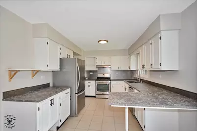 2N314 Euclid Avenue, Glen Ellyn, IL 60137 - Photo 9