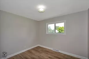 2N314 Euclid Ave, Glen Ellyn, IL 60137 - Photo 17