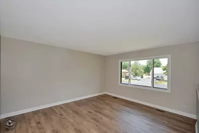 2N314 Euclid Avenue, Glen Ellyn, IL 60137 - Photo 5