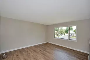 2N314 Euclid Ave, Glen Ellyn, IL 60137 - Photo 5