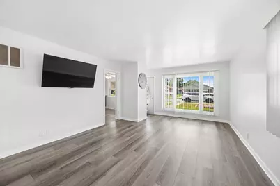11637 S Harry J Rogowski Drive, Merrionette Park, IL 60803 - Photo 5