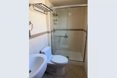 8841 N Chester Avenue #3, Niles, IL 60714 - Photo 9