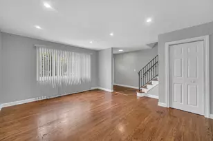 47 E Judith Ann Dr, Mount Prospect, IL 60056 - Photo 3