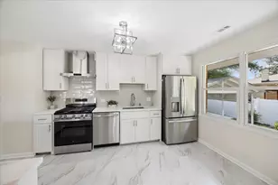 2410 Sunnyside Ave, Westchester, IL 60154 - Photo 7