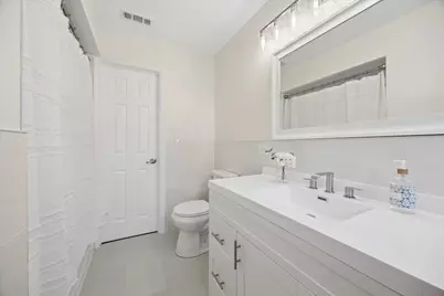 2410 Sunnyside Avenue, Westchester, IL 60154 - Photo 13