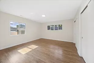 2410 Sunnyside Ave, Westchester, IL 60154 - Photo 9