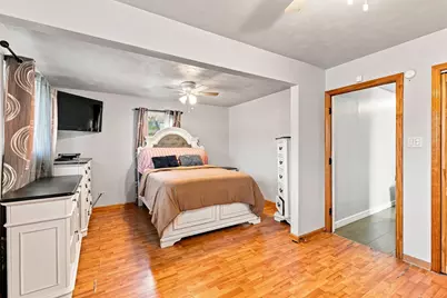 9010 S Parnell Avenue, Chicago, IL 60620 - Photo 11