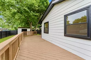145 Wildwood Rd, Elk Grove Village, IL 60007 - Photo 31