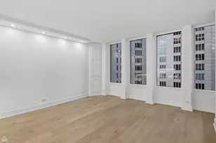 100 E Walton St, Chicago, IL 60611 - Photo 7
