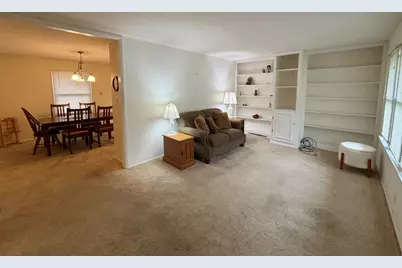 213 River Drive, Dekalb, IL 60115 - Photo 3