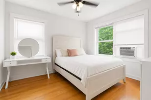 2453 N Clark St, Chicago, IL 60614 - Photo 5