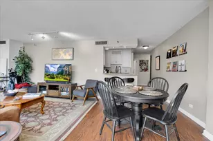 10 E Ontario St, Chicago, IL 60611 - Photo 7