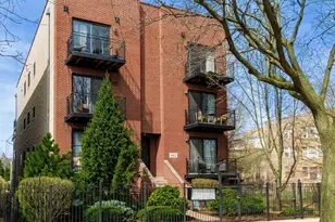 4412 S Indiana Ave, Chicago, IL 60653 - Photo 17