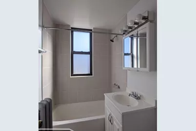 2704 N Sawyer Avenue #305, Chicago, IL 60647 - Photo 13