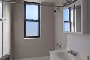 2704 N Sawyer Ave, Chicago, IL 60647 - Photo 13