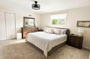 14340 Streamwood Dr, Orland Park, IL 60467 - Photo 11