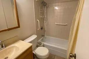 7048 O'Connell Dr, Chicago Ridge, IL 60415 - Photo 5