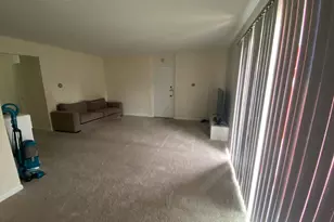 7048 O'Connell Dr, Chicago Ridge, IL 60415 - Photo 3