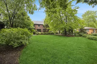 610 N Oak Park Ave, Oak Park, IL 60302 - Photo 3