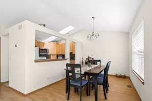 18807 S Burnside Station Dr, Mokena, IL 60448 - Photo 5