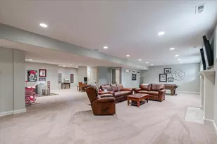 2104 Sinclair Ct, Bloomington, IL 61704 - Photo 39