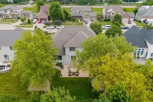 2104 Sinclair Ct, Bloomington, IL 61704 - Photo 61