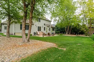 2104 Sinclair Ct, Bloomington, IL 61704 - Photo 51