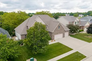 2104 Sinclair Ct, Bloomington, IL 61704 - Photo 55
