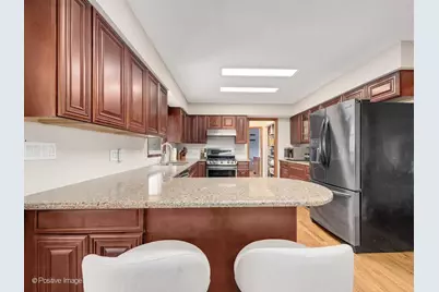612 Stuart Drive, Carol Stream, IL 60188 - Photo 13
